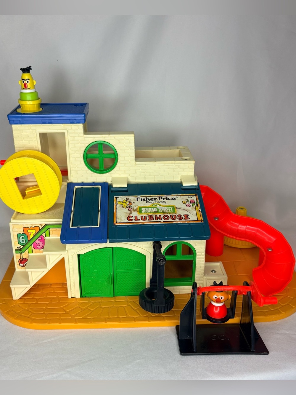 Vintage 1976 Working Fisher-Price Sesame Street Clubhouse #937 Playset